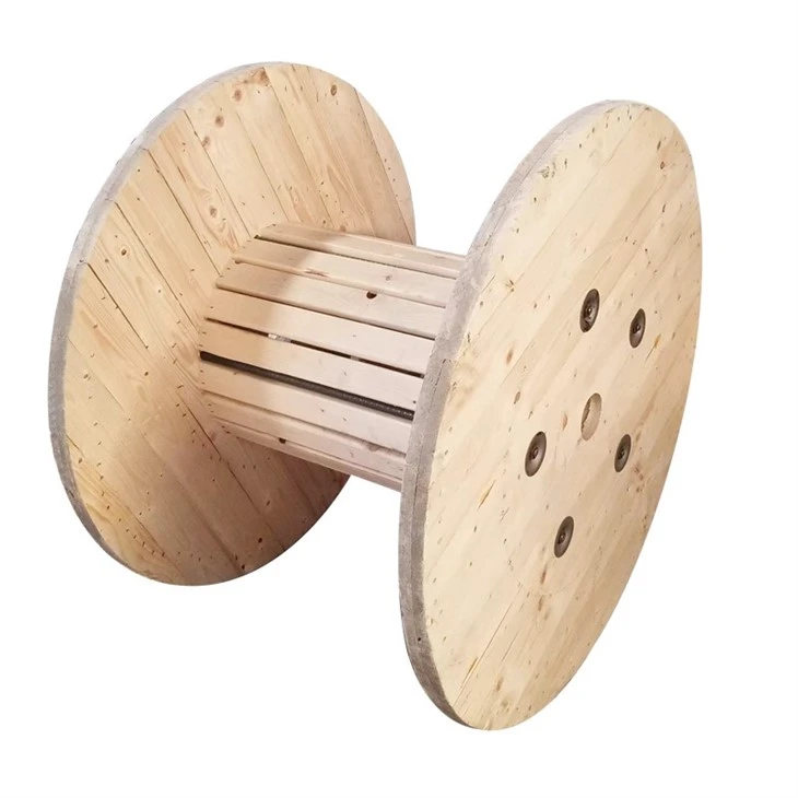 Empty cable drums  (4)